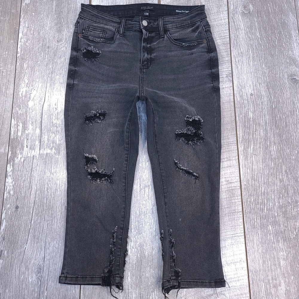 Judy Blue Skinny Fit Capri Jeans Women Size 7 Black Distressed Raw Hem 82270BK